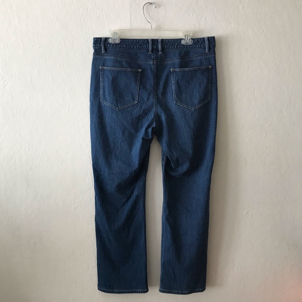 L.L. Bean Women’s Petite Jeans 👖 - Picture 2 of 14